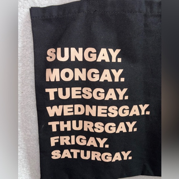 PRIDE CANVAS TOTE โค๏ธ๐งก๐๐๐๐ - Picture 3 of 4